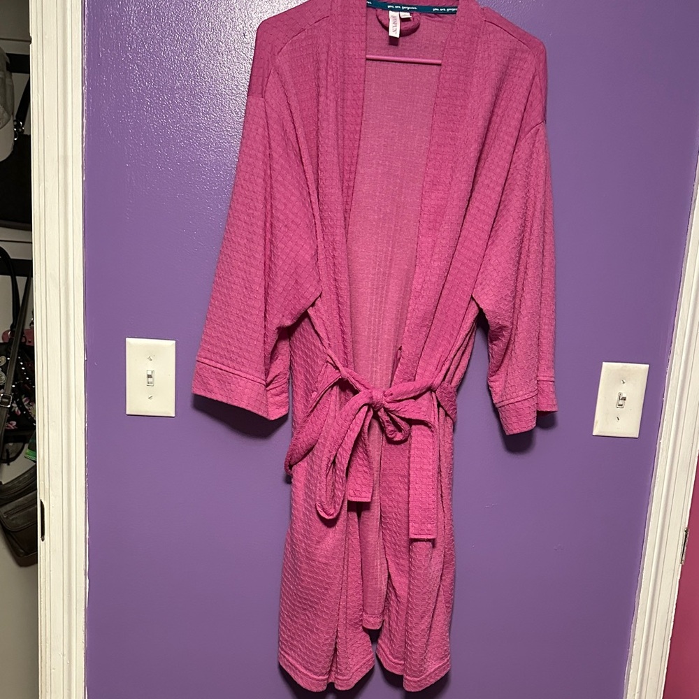 Chic Pink Waffle Knit Robe
